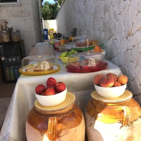 Guest house “angel Bay Punta Prosciutto” Is Located In The Heart Of