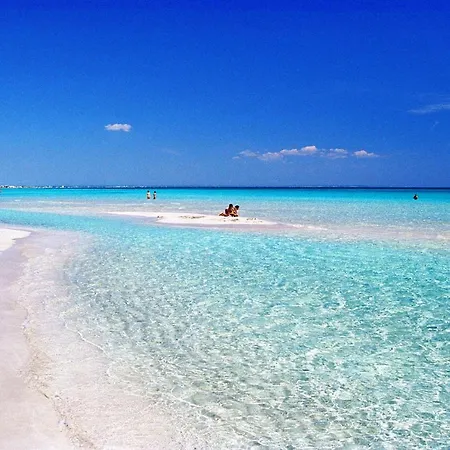 Guest house “angel Bay Punta Prosciutto” Is Located In The Heart Of 3*