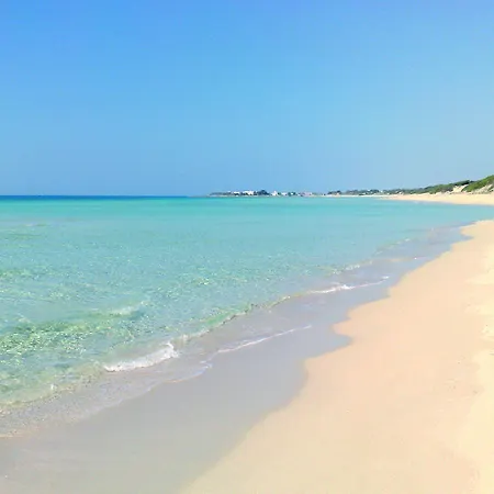 Πανσιόν “angel Bay Punta Prosciutto” Is Located In The Heart Of