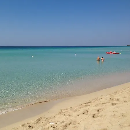 Πανσιόν “angel Bay Punta Prosciutto” Is Located In The Heart Of 3*