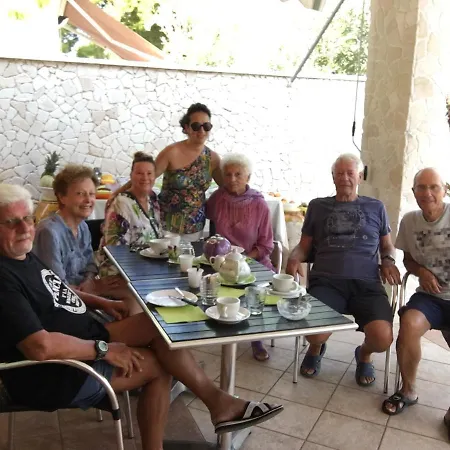 Guest house “angel Bay Punta Prosciutto” Is Located In The Heart Of